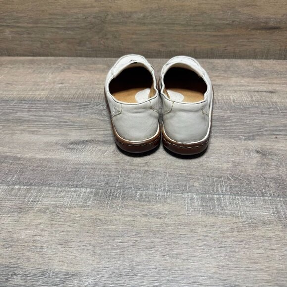 Born Cream Leather Square Toe Loafers Women's Size 7.5 - Picture 4 of 7
